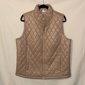 Time and Tru Quilted Sleeveless Vest in Light Tan